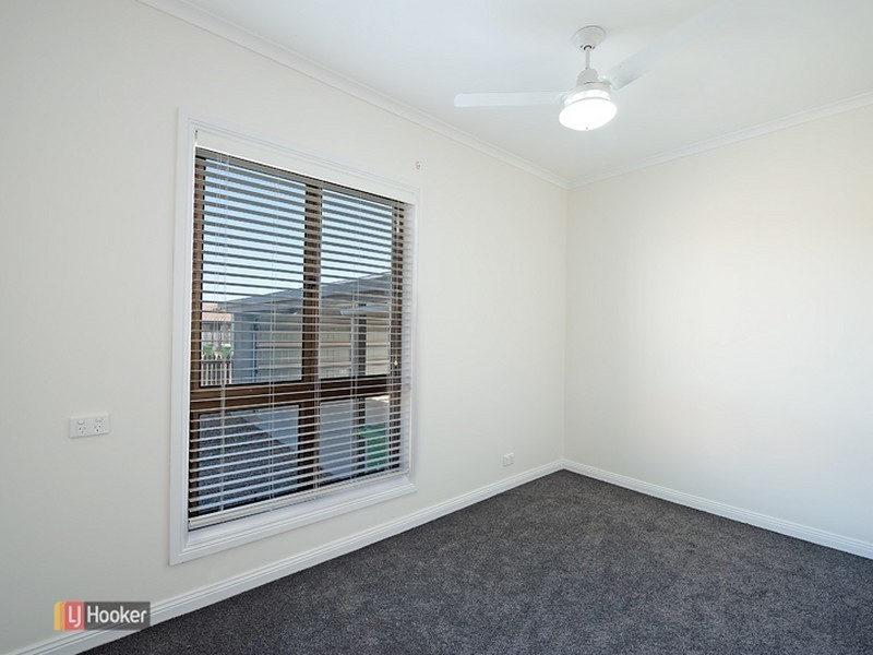 33 Balstrup Road North, Kallangur QLD 4503