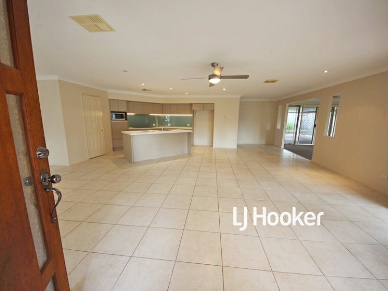 25 Greenlinks Crescent, Narangba QLD 4504