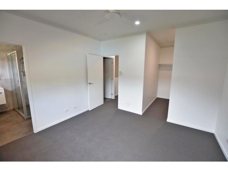 Unit 1/1570 Gympie Road, Carseldine QLD 4034