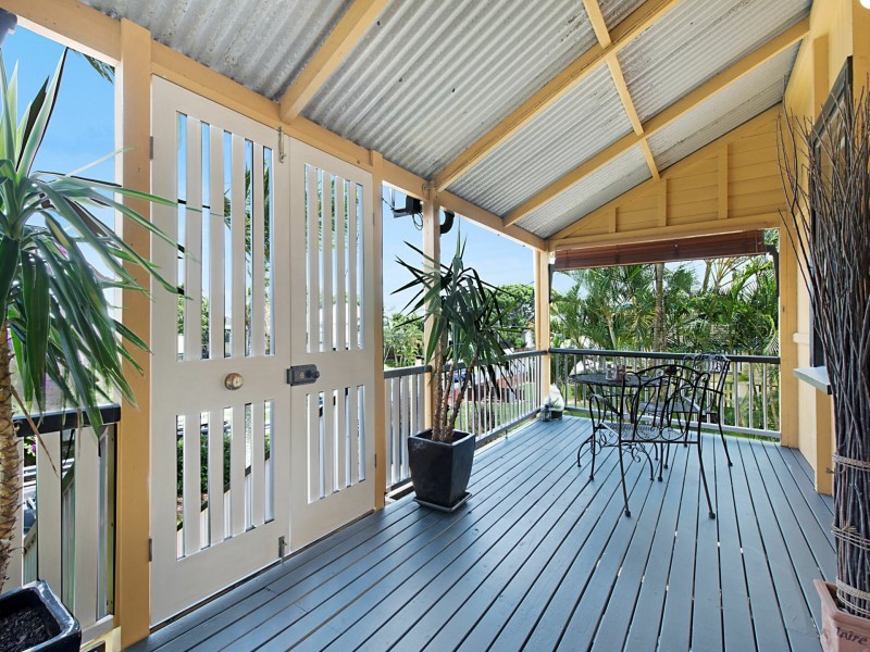 16 Rawson Street, Wooloowin QLD 4030