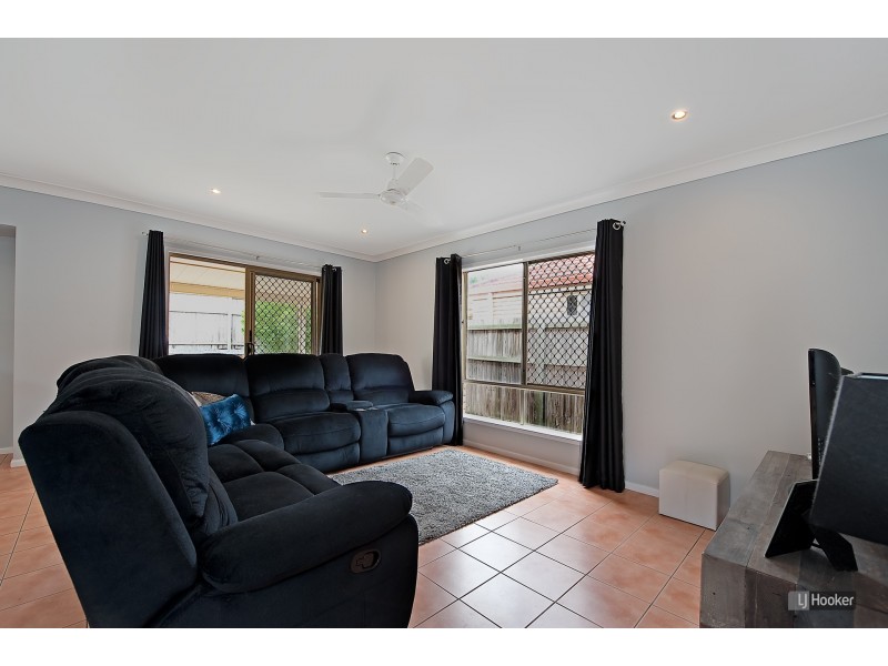 15 Morwell Crescent, North Lakes QLD 4509