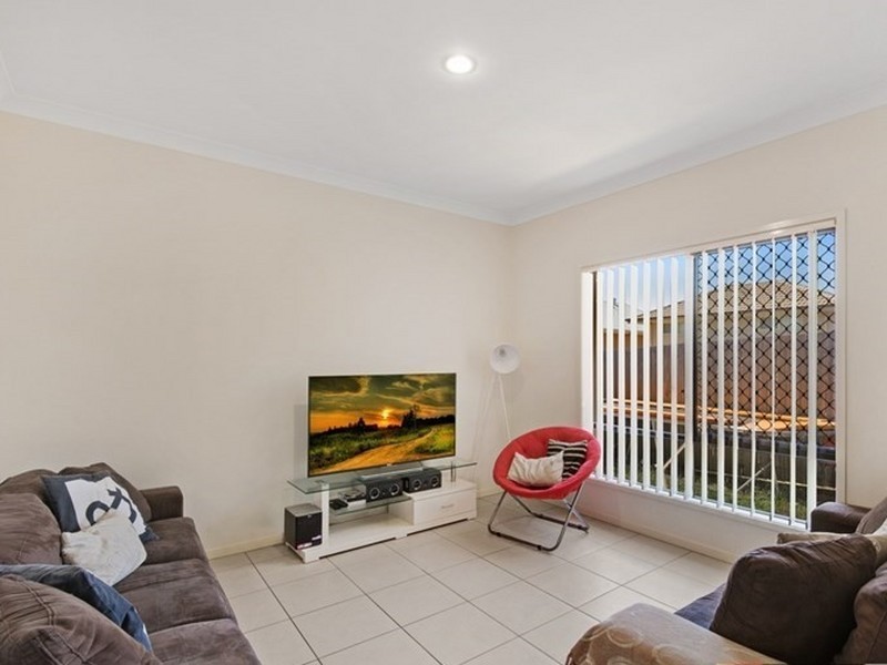 9 Palmer Street, North Lakes QLD 4509