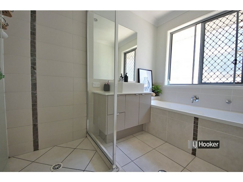 1/30 Birchgrove Crescent, Kallangur QLD 4503