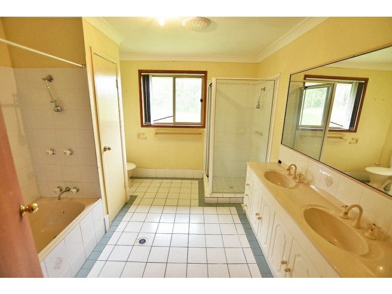 68 Browns Creek Road, Narangba QLD 4504