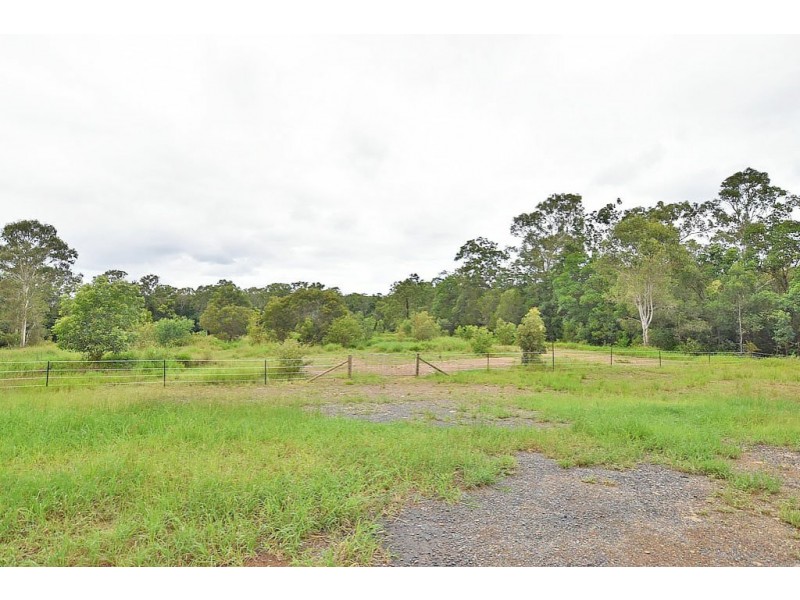 68 Browns Creek Road, Narangba QLD 4504