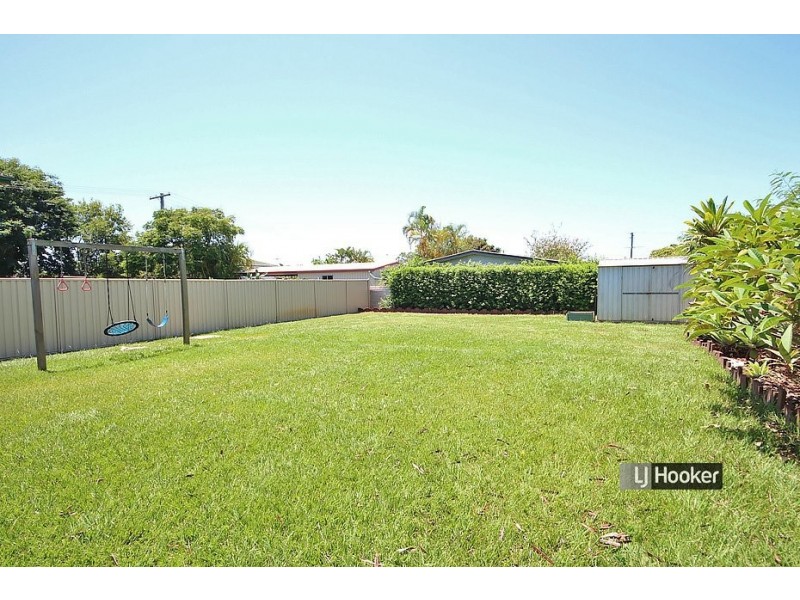 32 Andrew Street, Kallangur QLD 4503