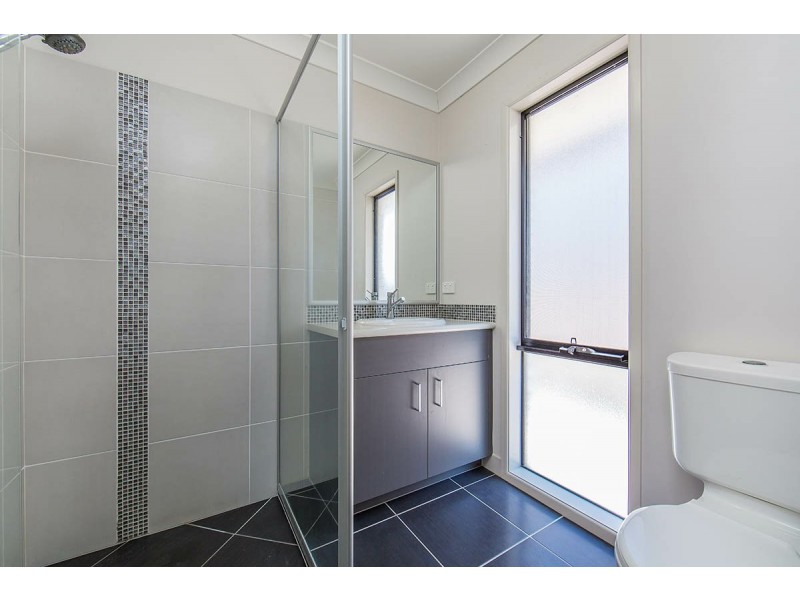 11 Mersey Street, North Lakes QLD 4509