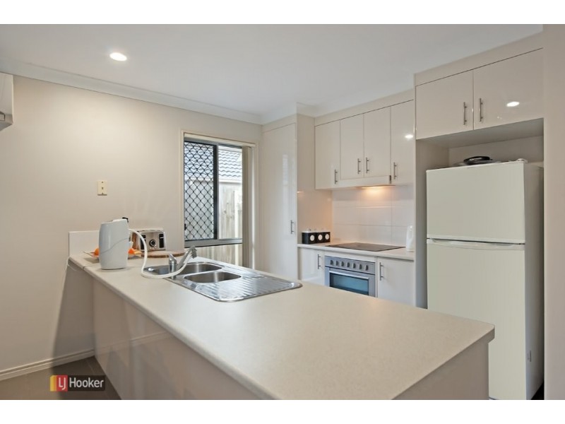 8 Suntrust Street, North Lakes QLD 4509