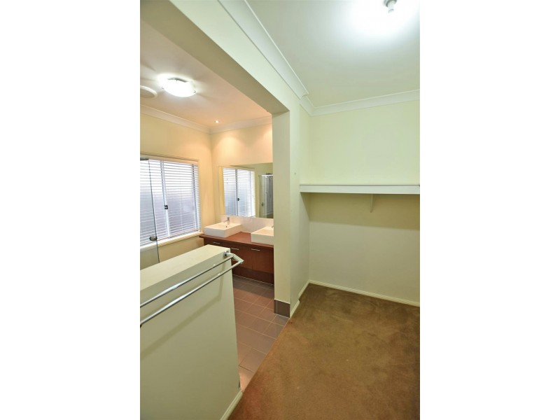 27 Mulgara Court, North Lakes QLD 4509