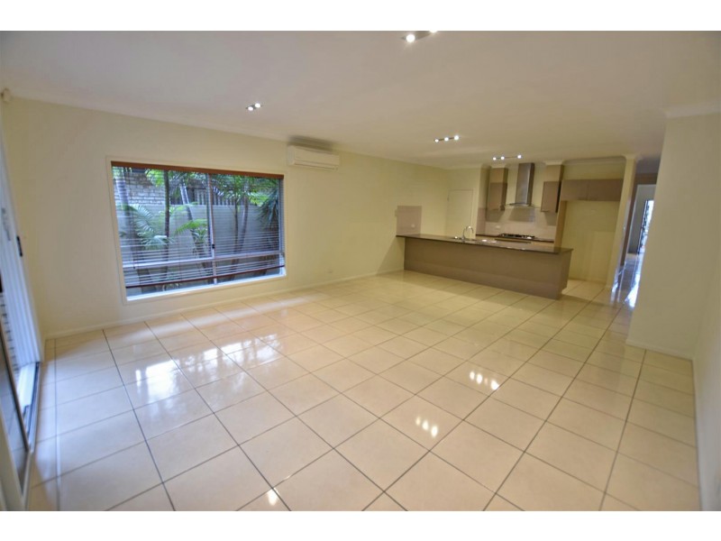27 Mulgara Court, North Lakes QLD 4509