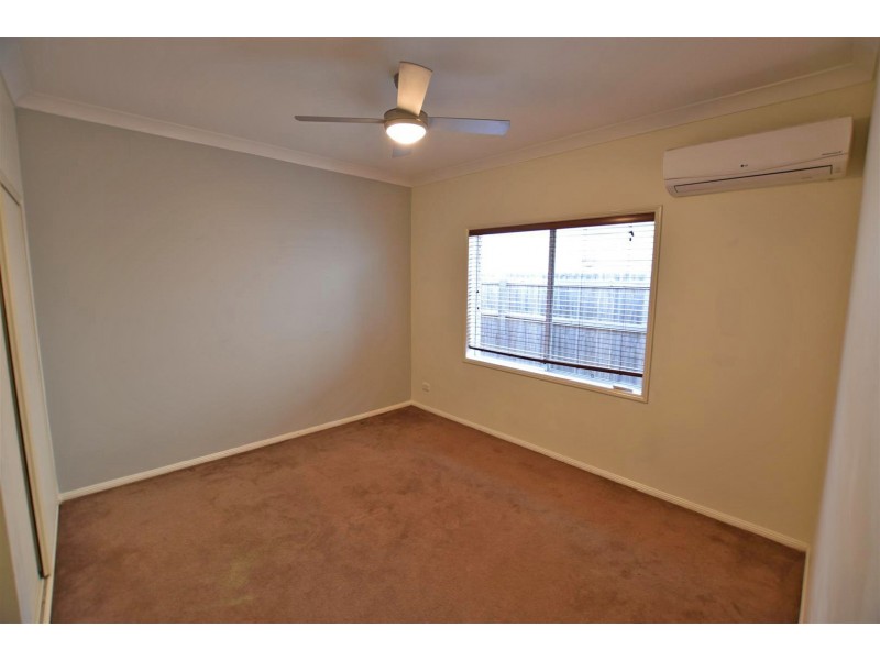 27 Mulgara Court, North Lakes QLD 4509