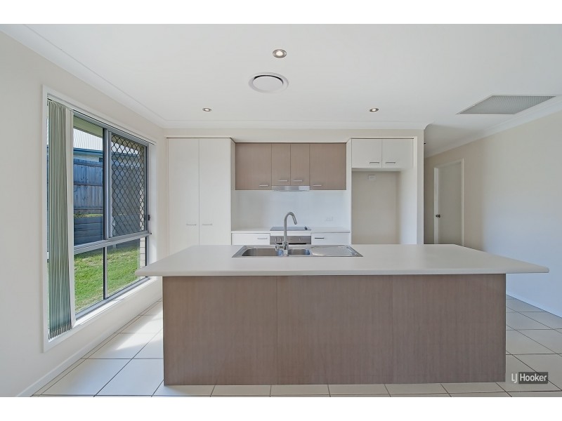 7 Marmoset Circuit, Dakabin QLD 4503