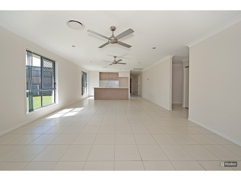 7 Marmoset Circuit, Dakabin QLD 4503