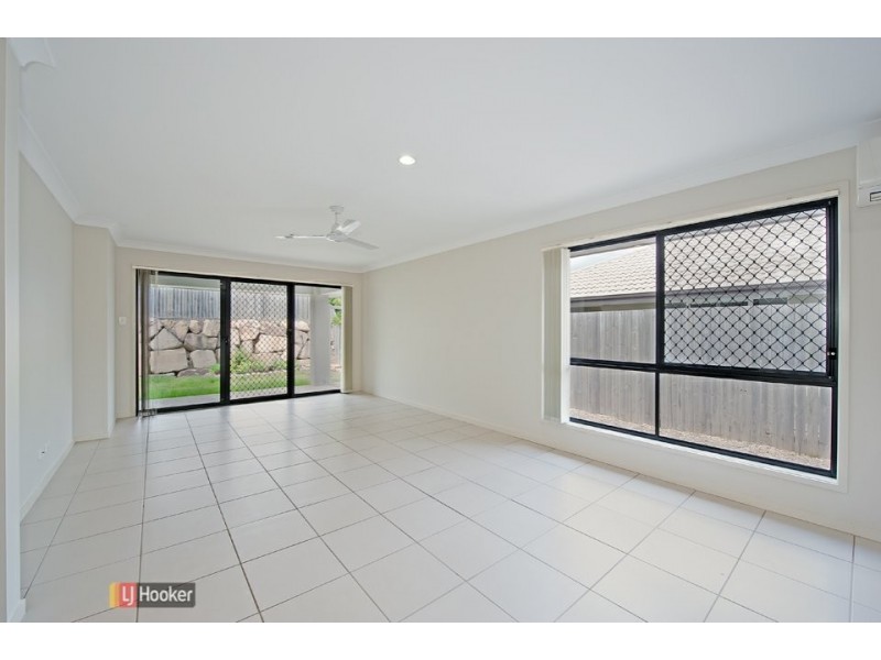7 Nina Crescent, North Lakes QLD 4509
