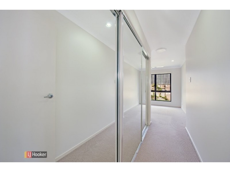 7 Nina Crescent, North Lakes QLD 4509