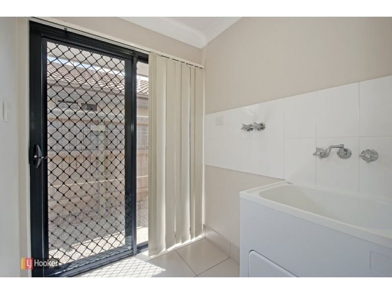 7 Nina Crescent, North Lakes QLD 4509