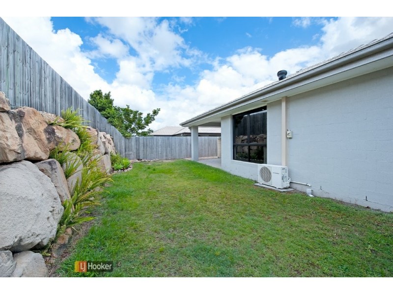 7 Nina Crescent, North Lakes QLD 4509
