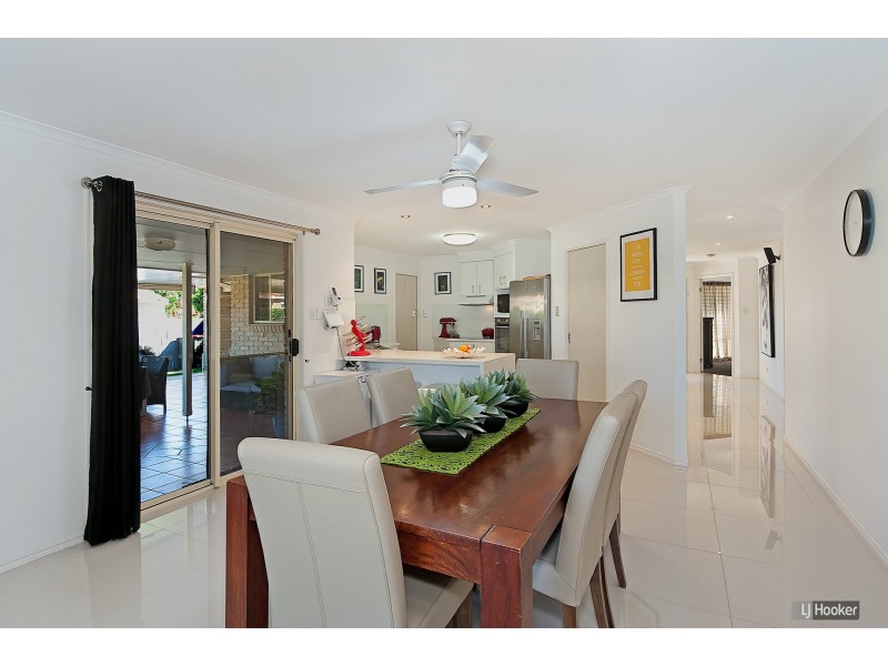 14 Willandra Parade, North Lakes QLD 4509