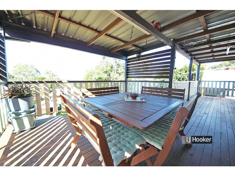 9 Crest Street, Kallangur QLD 4503