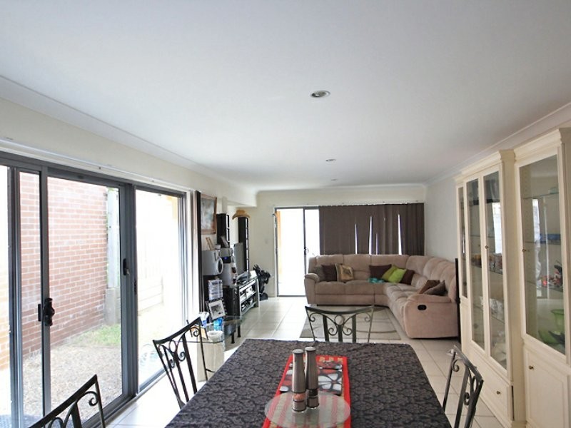 15 Jowarra Street, Kallangur QLD 4503