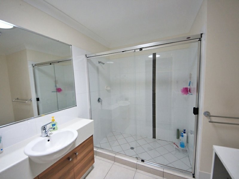 15 Jowarra Street, Kallangur QLD 4503