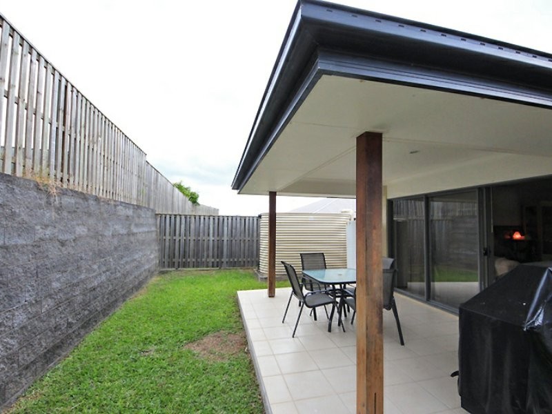 15 Jowarra Street, Kallangur QLD 4503