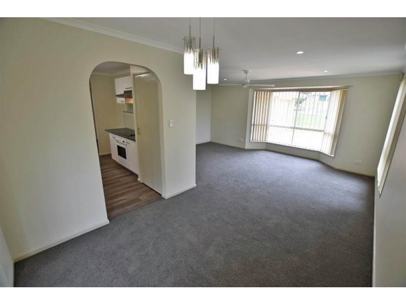 7 Lyrebird Way, Kallangur QLD 4503