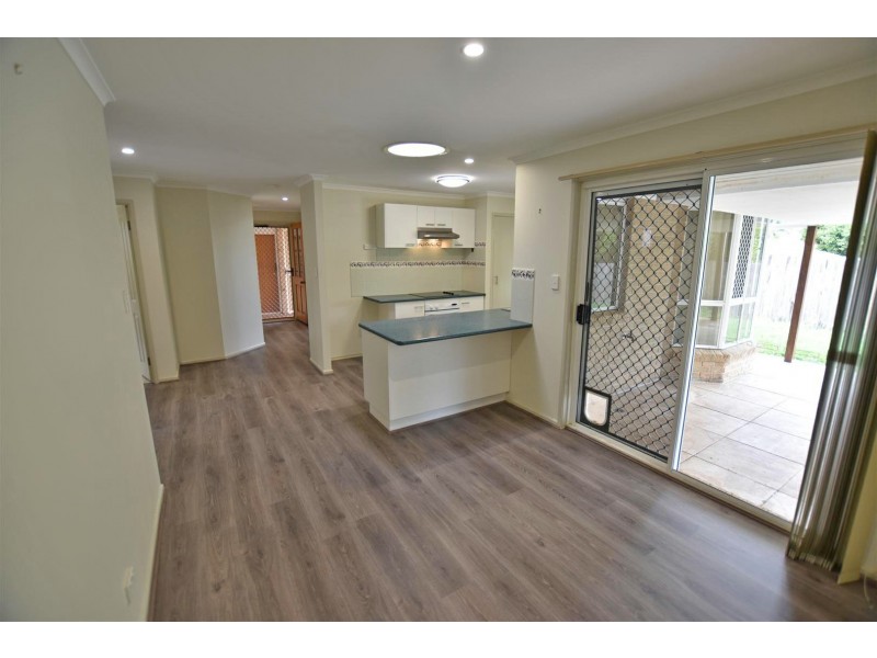 7 Lyrebird Way, Kallangur QLD 4503