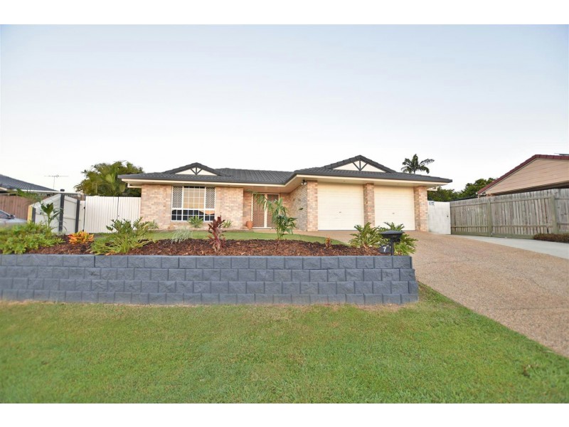 7 Crystelle Court, Murrumba Downs QLD 4503