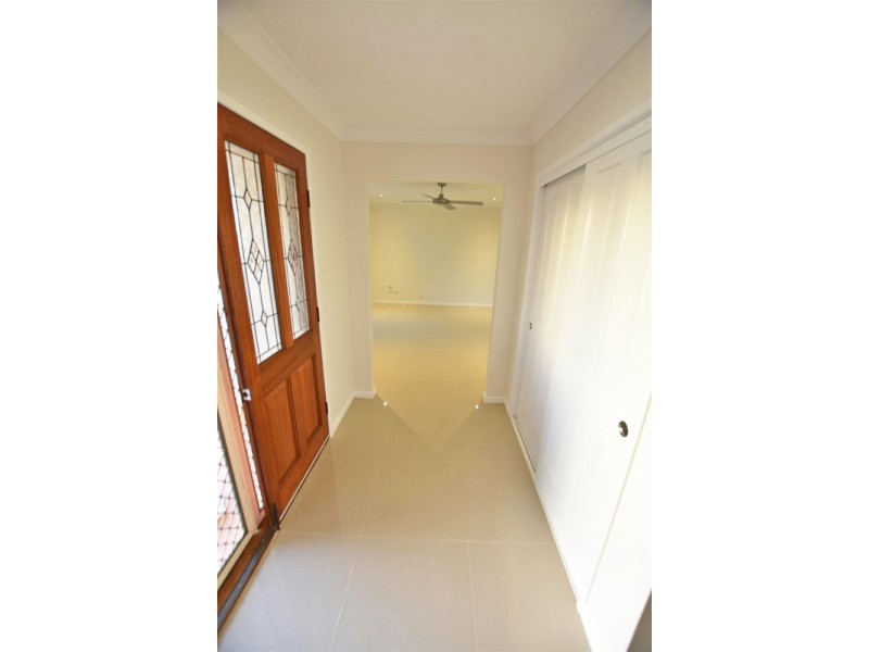 7 Crystelle Court, Murrumba Downs QLD 4503