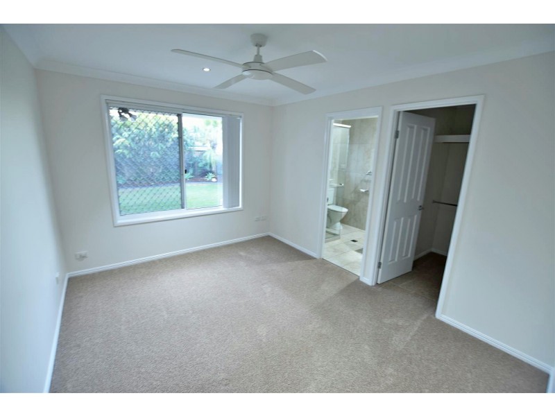 7 Crystelle Court, Murrumba Downs QLD 4503