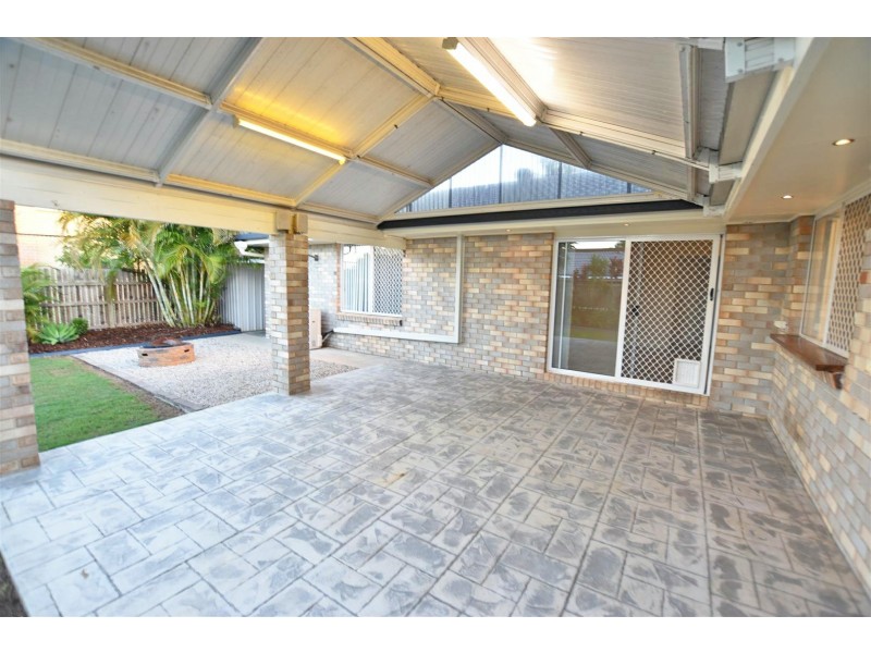 7 Crystelle Court, Murrumba Downs QLD 4503