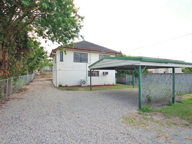 14 Dayboro Road, Petrie QLD 4502