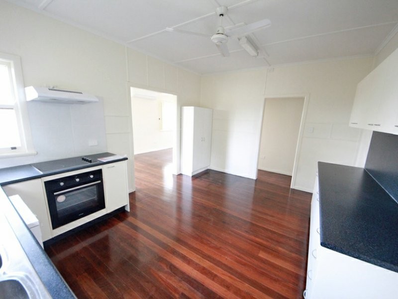 14 Dayboro Road, Petrie QLD 4502