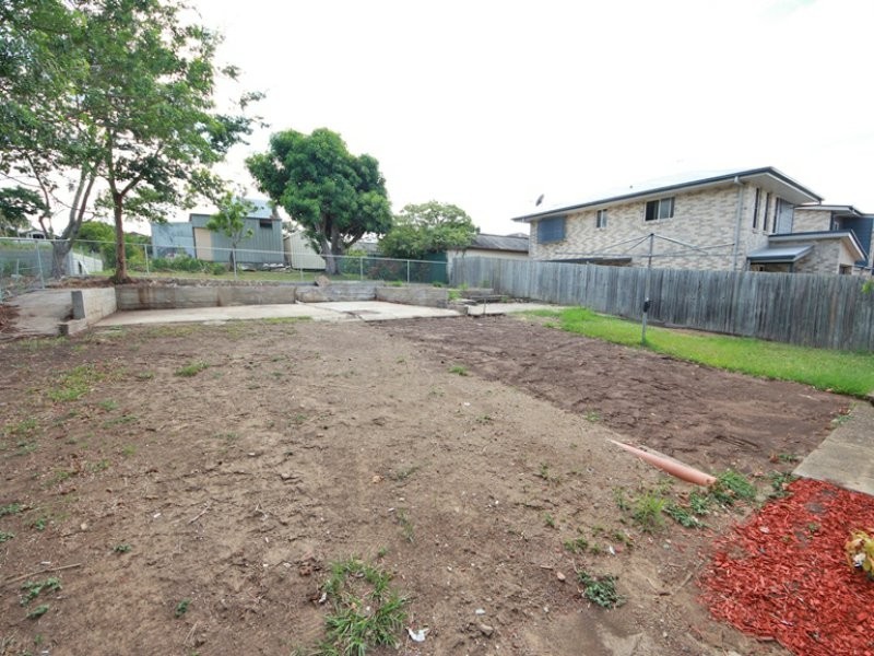 14 Dayboro Road, Petrie QLD 4502