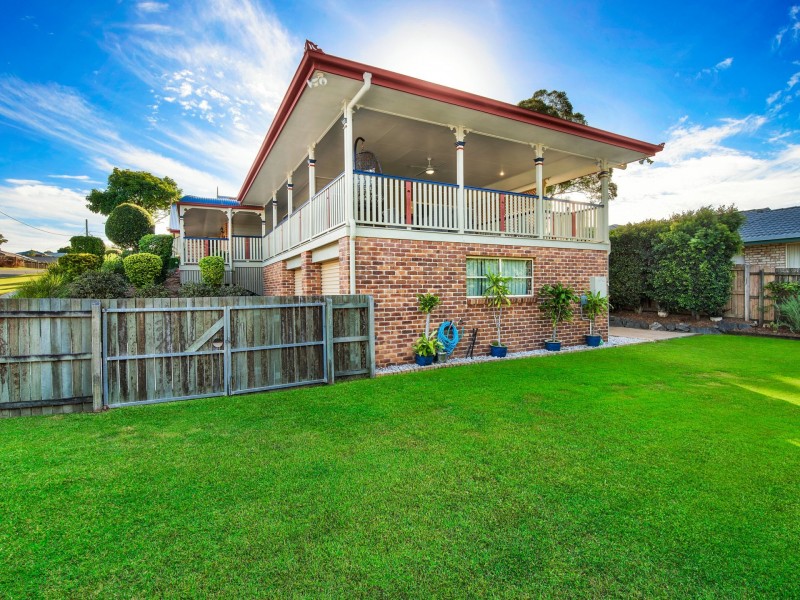 1 Chesterfield Drive, Murrumba Downs QLD 4503
