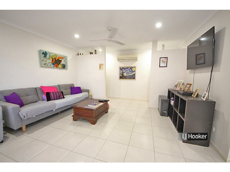 4 Mikaela Court, Kallangur QLD 4503