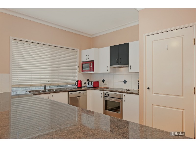 9 Kalamunda Street, North Lakes QLD 4509