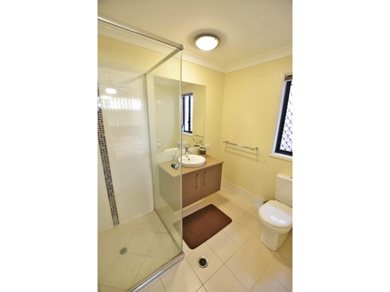 5 Moreton Street, Fitzgibbon QLD 4018