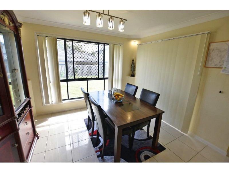 5 Moreton Street, Fitzgibbon QLD 4018