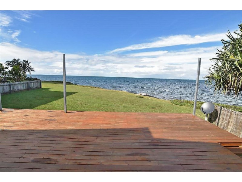 Unit 1/32 Woodcliffe Crescent, Woody Point QLD 4019