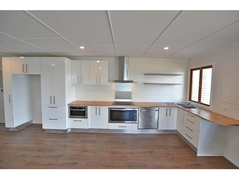 Unit 1/32 Woodcliffe Crescent, Woody Point QLD 4019