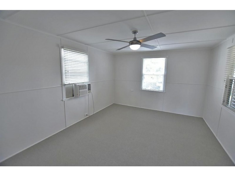Unit 1/32 Woodcliffe Crescent, Woody Point QLD 4019