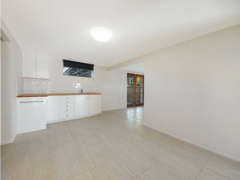 39 Lavercombe Drive, Kallangur QLD 4503
