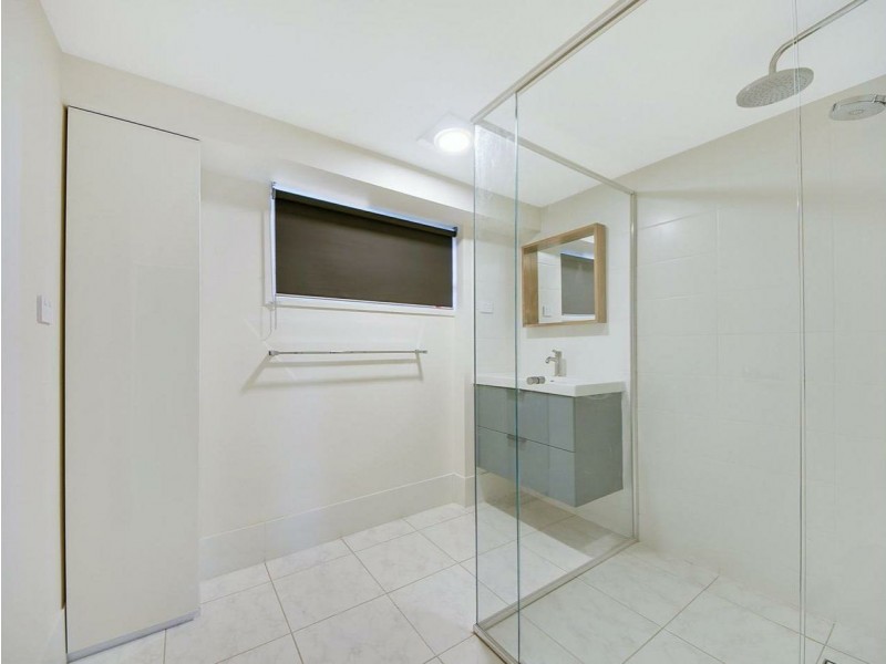 39 Lavercombe Drive, Kallangur QLD 4503