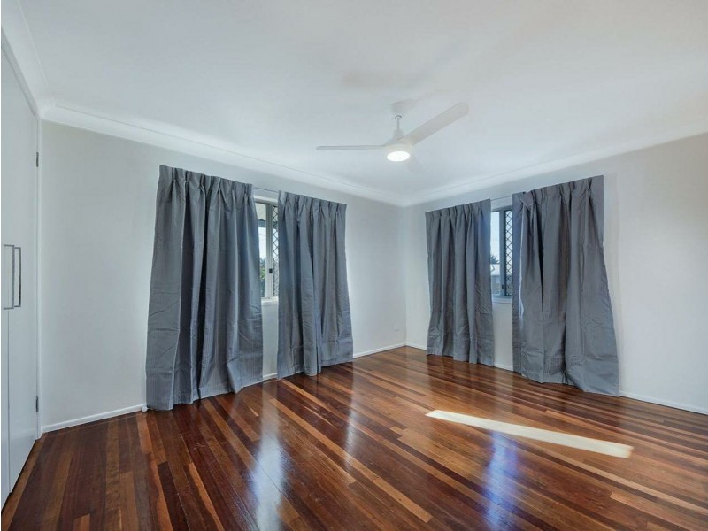 39 Lavercombe Drive, Kallangur QLD 4503