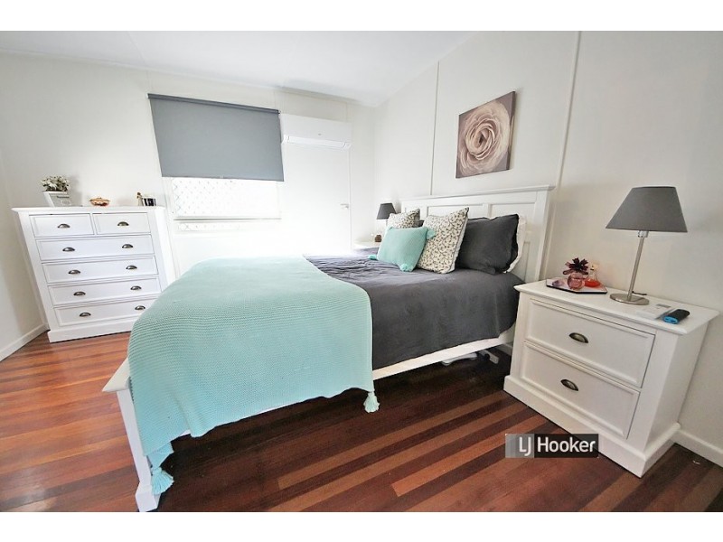 8 Andrew Street, Kallangur QLD 4503