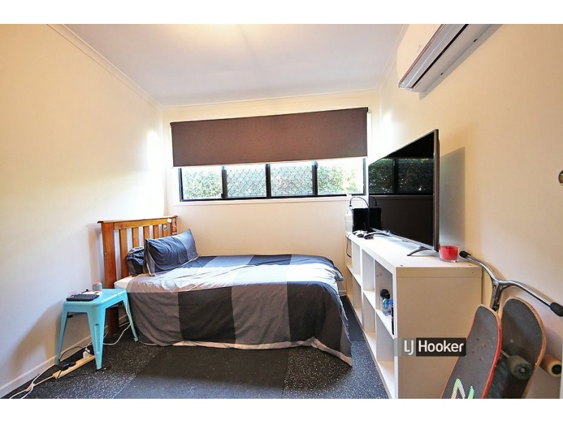 8 Andrew Street, Kallangur QLD 4503