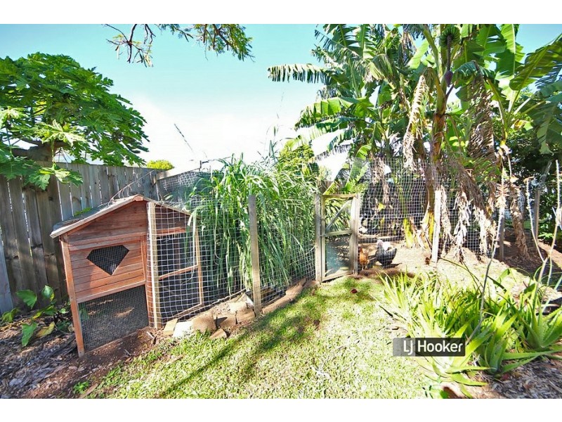 8 Andrew Street, Kallangur QLD 4503