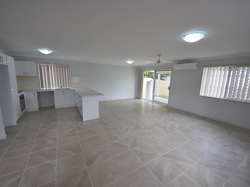 Unit 2/27A Old Gympie Road, Kallangur QLD 4503
